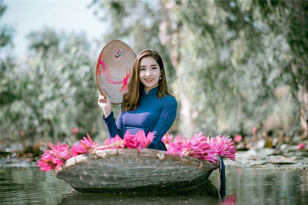 新生兒取名_周羅綺