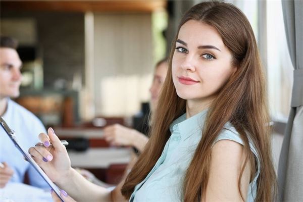 姓名五格分析:吳夢云