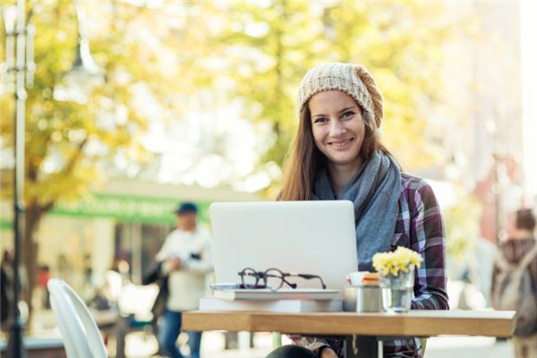 新生兒起名_周傲冬